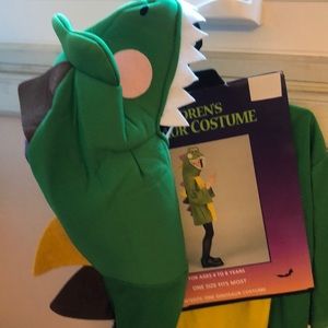 Kids dinosaur costume size 4-8